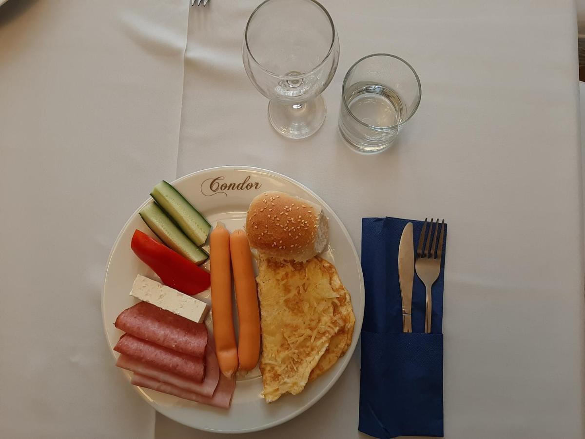 Hotel Condor Oravita Eksteriør billede